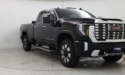 2024 GMC Sierra HD Denali