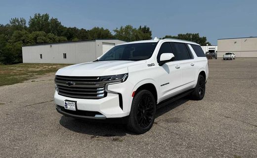 2023 Chevrolet Suburban High Country