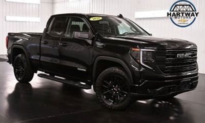 2024 GMC Sierra AT4