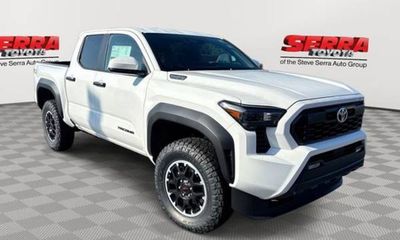 2025 Toyota Tacoma TRD OFF Road