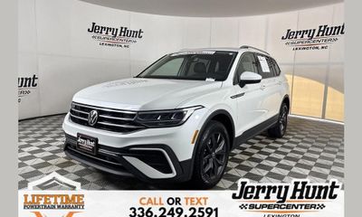 2023 Volkswagen Tiguan 4Motion SE