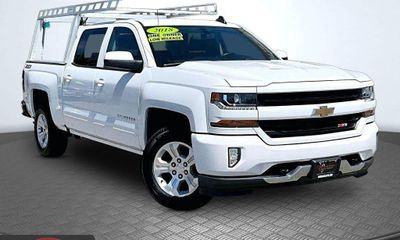 2018 Chevrolet Silverado LT