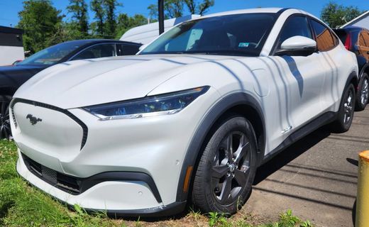 2021 Ford Mustang Mach-E Select