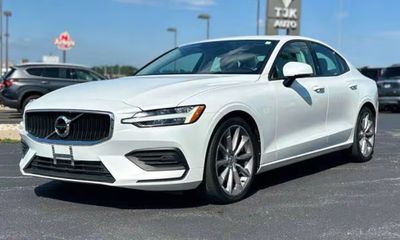2020 Volvo S60 Momentum