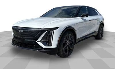2026 Cadillac Lyriq Signature Sport