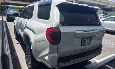 2025 Toyota 4RUNNER SR5
