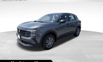 2025 Nissan Kicks MPV S