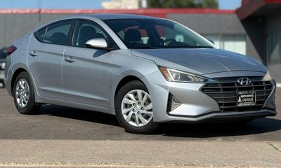 2020 Hyundai Elantra SE