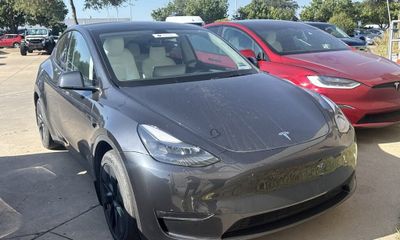 2025 Tesla Model Y
