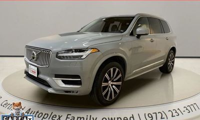 2025 Volvo XC90 Plus Bright