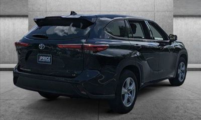 2021 Toyota Highlander LE