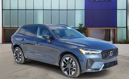2026 Volvo XC60 Plus Dark