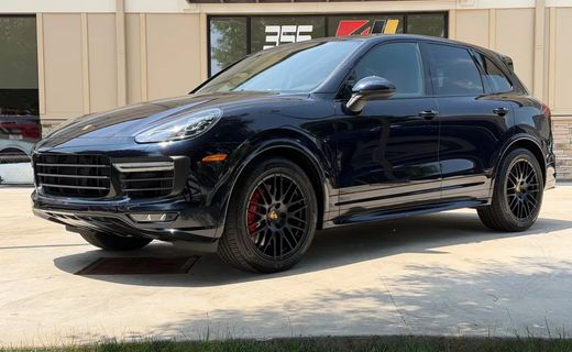 2016 Porsche Cayenne GTS