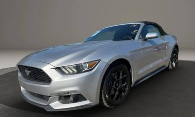 2015 Ford Mustang V6 Convertible