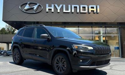 2021 Jeep Cherokee Altitude Latitude LUX