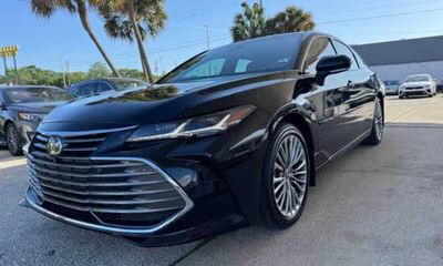 2021 Toyota Avalon Limited Clearance Back