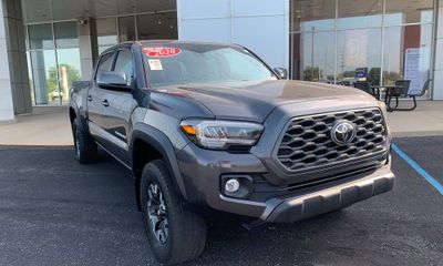 2020 Toyota Tacoma SR5