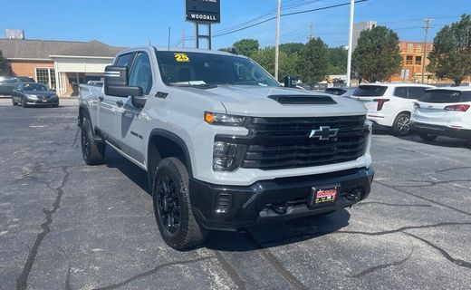 2025 Chevrolet Silverado HD Custom
