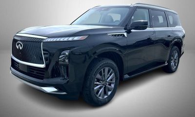 2025 Infiniti QX80 Pure