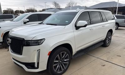 2023 Cadillac Escalade ESV Sport
