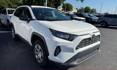 2019 Toyota RAV4 LE