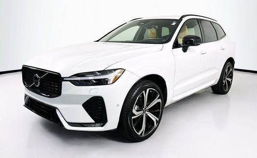 2024 Volvo XC60 Ultimate Dark