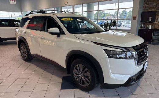 2024 Nissan Pathfinder SV