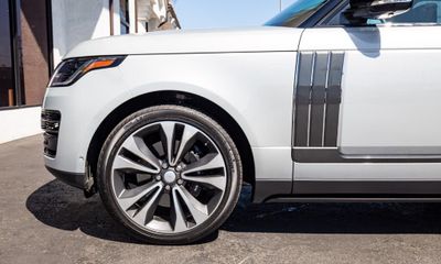 2021 Land Rover Range SV Autobiography Dynamic