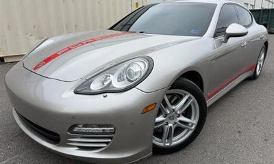2011 Porsche Panamera