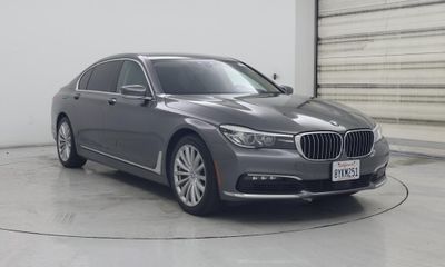 2018 BMW 740i