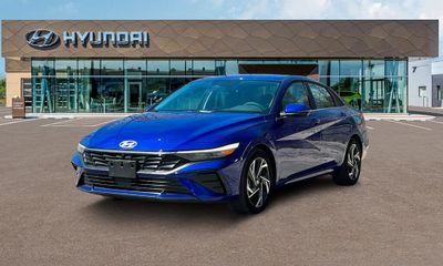 2025 Hyundai Elantra Limited