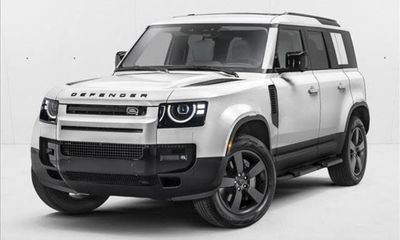 2026 Land Rover Defender 110 S