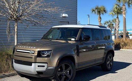 2025 Land Rover Defender 110 S