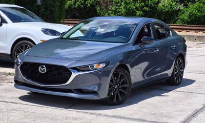 2025 Mazda MAZDA3 Preferred Package