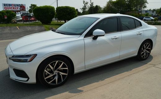 2020 Volvo S60 Momentum