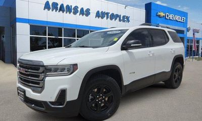 2022 GMC Acadia AT4