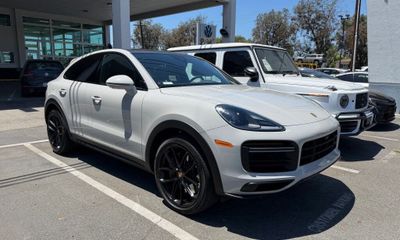 2023 Porsche Cayenne Turbo Coupe