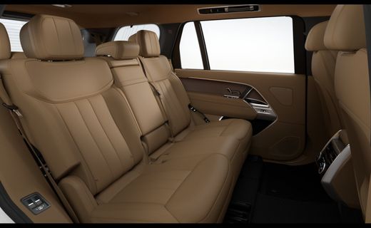 2026 Land Rover Range SE