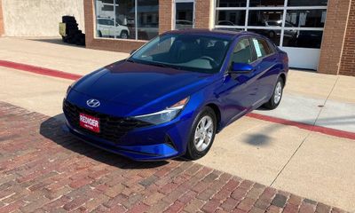 2021 Hyundai Elantra SE