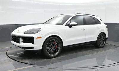 2025 Porsche Cayenne S