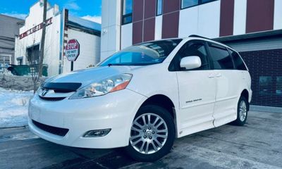 2007 Toyota Sienna XLE