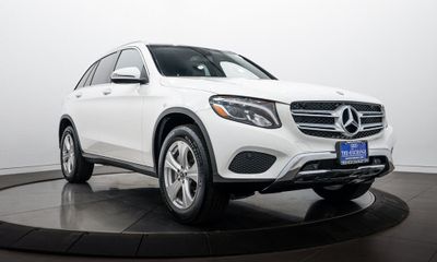 2017 Mercedes-Benz GLC-Class GLC300