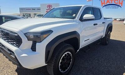 2026 Toyota Tacoma SR
