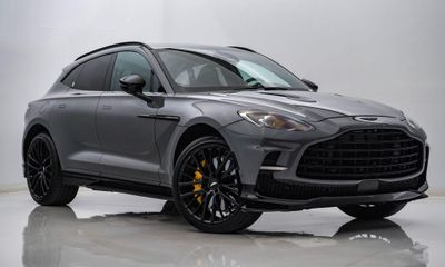 2025 Aston Martin DBX DBX707