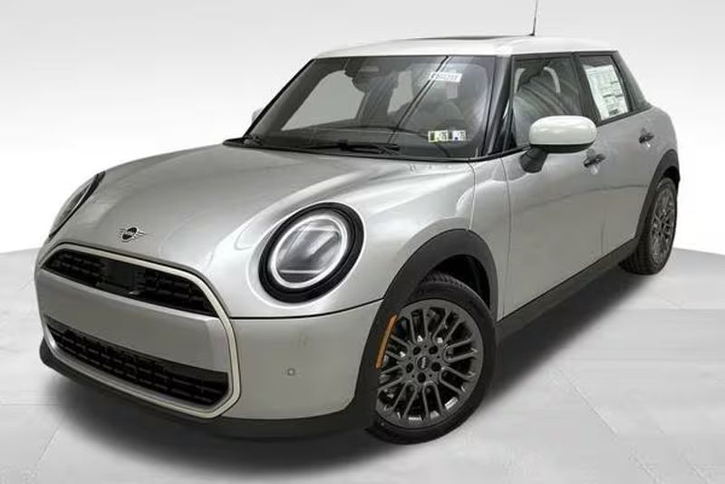 2025 Mini Cooper — a typically priced live listing