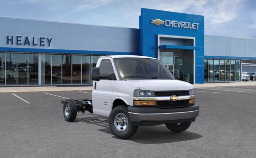 2026 Chevrolet Express 3500 Cutaway 139