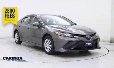 2019 Toyota Camry LE Hybrid