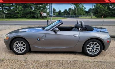 2004 BMW Z4 2 5I
