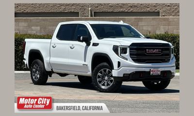 2025 GMC Sierra AT4
