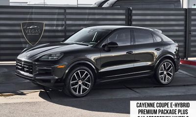 2024 Porsche Cayenne E Hybrid Coupe